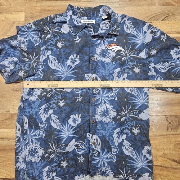 Tommy Bahama NFL Denver Broncos Hawaiian Shirt LT Blue 100% Silk - Picture 5 of 10